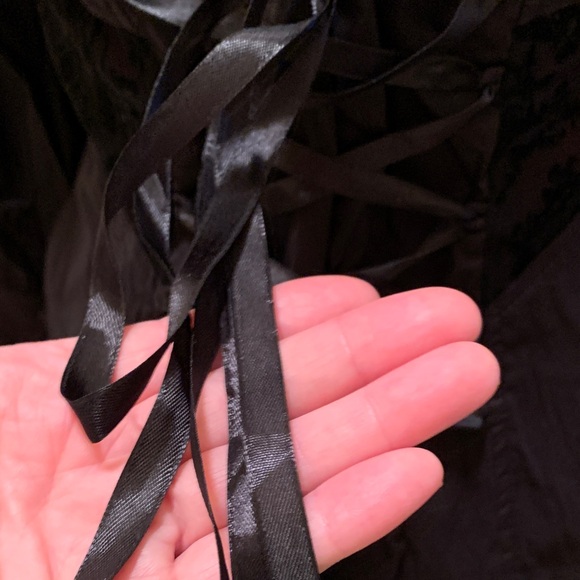 Clocolor Chic Black Ruffled Women's Blouse very Detailed with lace up back - Picture 15 of 16